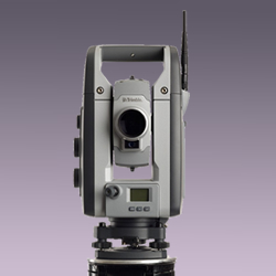Trimble S8　0.5″High Precision